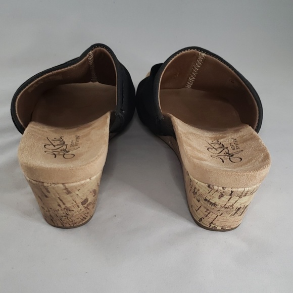 Life Stride Mallory Wedge Sandals - Picture 3 of 5
